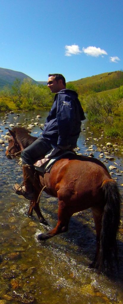 A cheval au centre de la Mongolie Khangai Orkhon