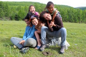 Jeux d'efants en Mongolie