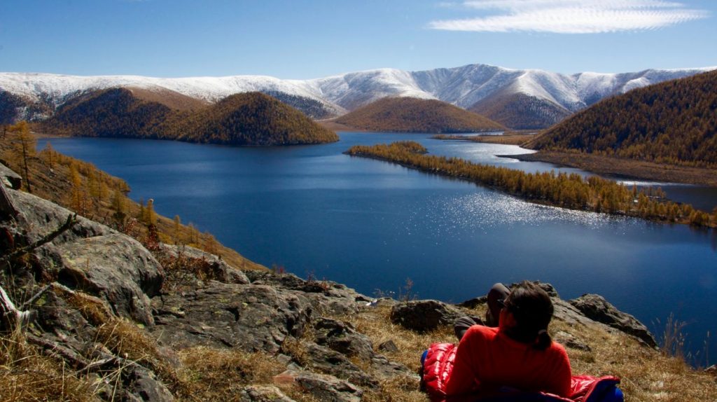 Le plus grand des lacs de Naiman Nuur